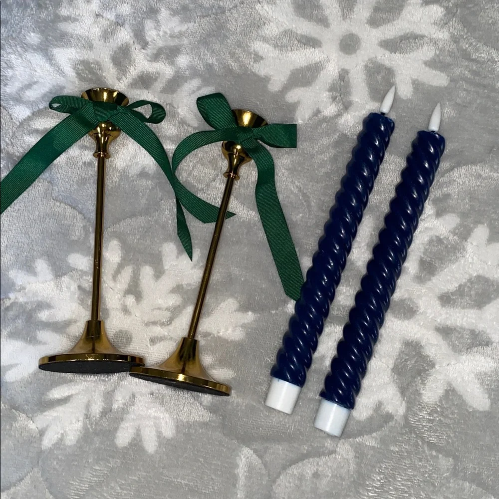 Lauren Christmas style Theme Blue Spiral Candles Gold Holders candlesticks set 2